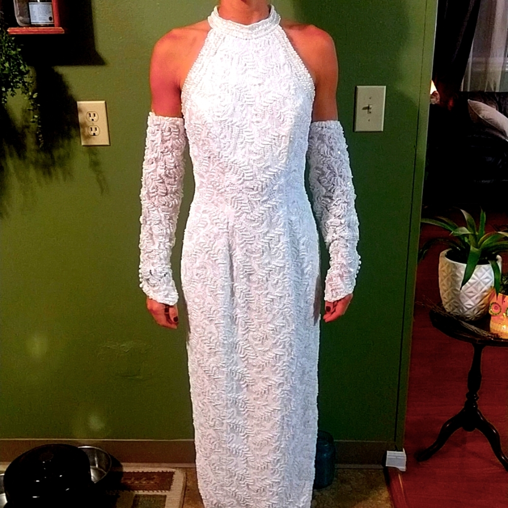 Vintage white gown/wedding dress